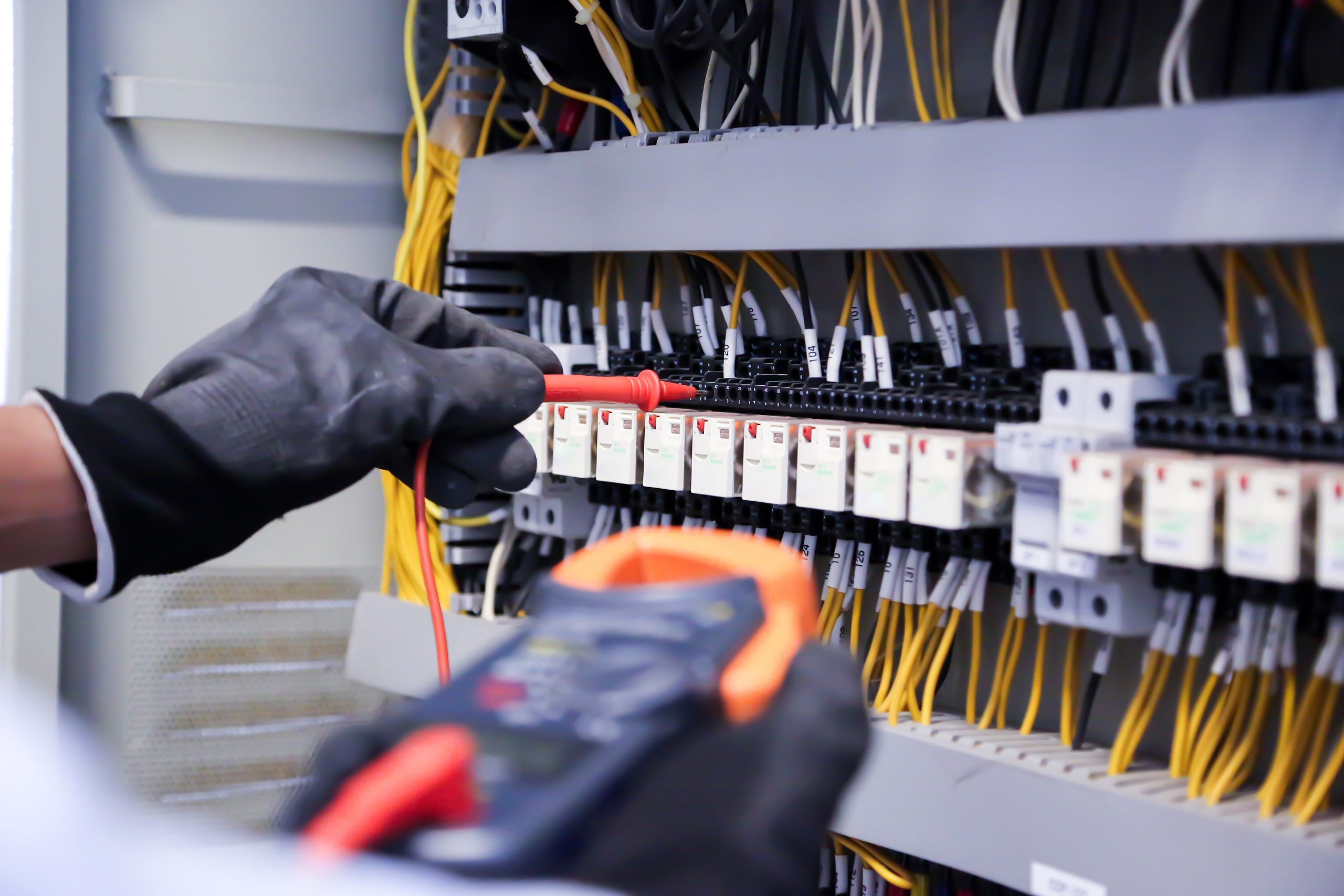 Instalații electrice 9