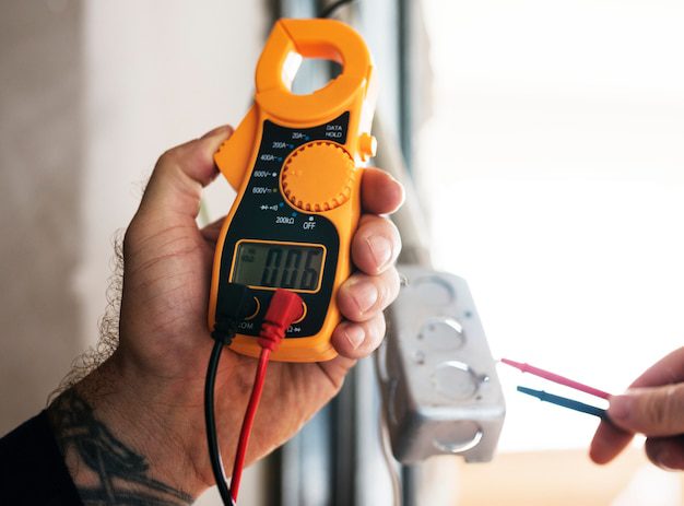 Cum să identifici și să remediezi defecțiunile electrice comune